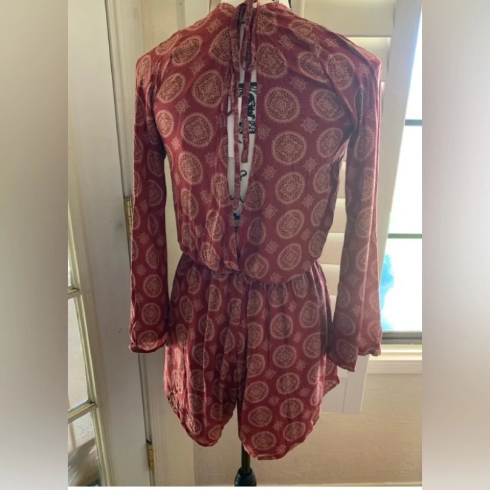 Reverse Rust & Cream Colored Romper - Picture 4 of 6